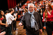 <span style='display:inline-block; background-color:#DF071E; width: 100%;padding:5px;'>Claude Lelouch </span>