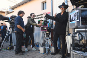 <span style='display:inline-block; background-color:#DF071E; width: 100%;padding:5px;'>Tim Burton</span>