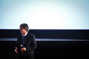 <span style='display:inline-block; background-color:#DF071E; width: 100%;padding:5px;'>Alexander Payne</span>