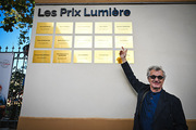 <span style='display:inline-block; background-color:#DF071E; width: 100%;padding:5px;'>Wim Wenders, Prix Lumière 2023</span>