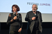 <span style='display:inline-block; background-color:#DF071E; width: 100%;padding:5px;'>L'Amour à mort d'Alain Resnais - Sabine Azéma et Pierre Arditi </span>
