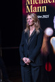 <span style='display:inline-block; background-color:#DF071E; width: 100%;padding:5px;'>Sandrine Kiberlain</span>