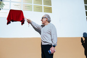 <span style='display:inline-block; background-color:#DF071E; width: 100%;padding:5px;'>Michael Mann</span>