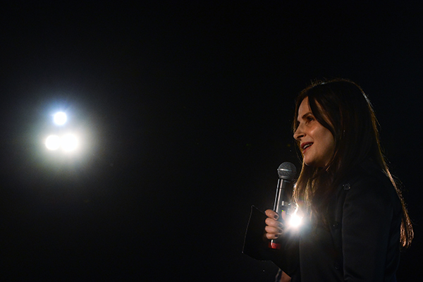 08-AP-In-i-motion-Pathe-actu 08-AP-In-i-motion-Pathe-actu