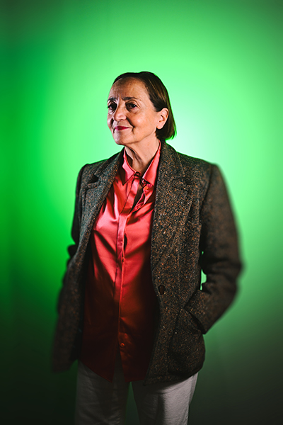 <span style='display:inline-block; background-color:#DF071E; width: 100%;padding:5px;'>Masterclass Dominique Blanc</span>