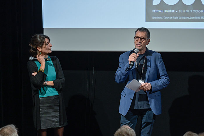<span style='display:inline-block; background-color:#DF071E; width: 100%;padding:5px;'>Jean-Claude Raspiengeas</span>