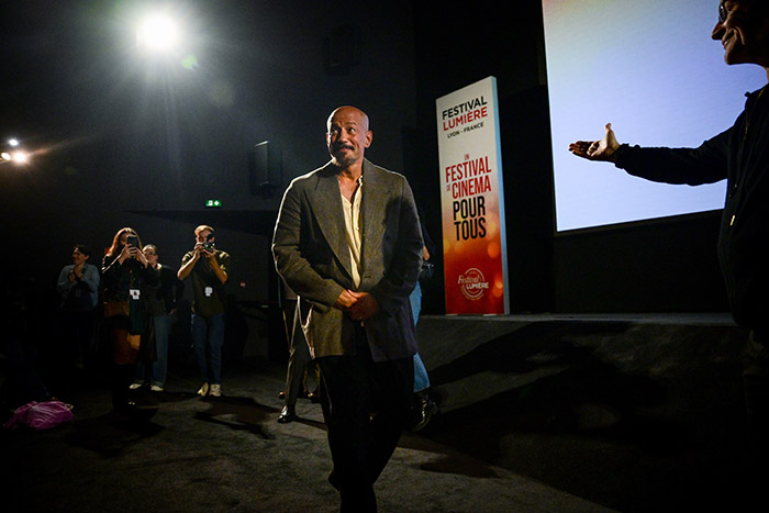 <span style='display:inline-block; background-color:#DF071E; width: 100%;padding:5px;'>MASTER CLASS Rencontre avec Tarik Saleh</span>