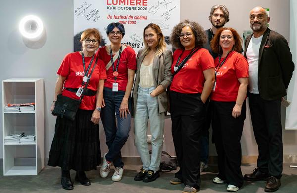 Camille Chamoux et les bénévoles du festival