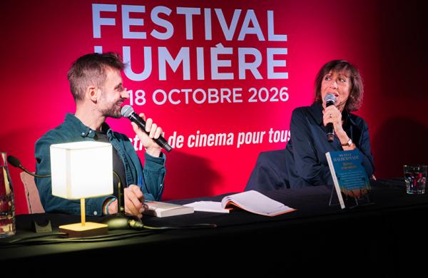 Salle de conférence du Village Cinéma 