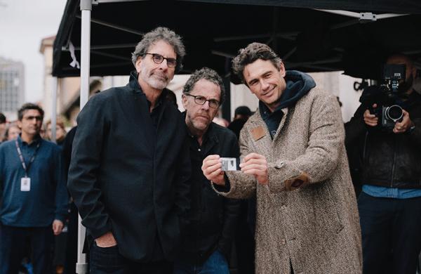 Joel et Ethan Coen et James Franco